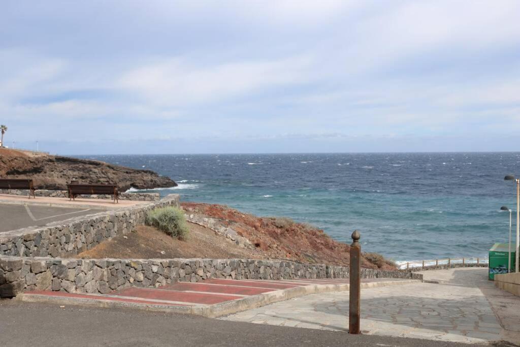 Apartment On The Beach And Ocean Sounds Fasnia Exteriér fotografie